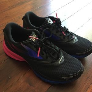Brooks Launch size 8.5